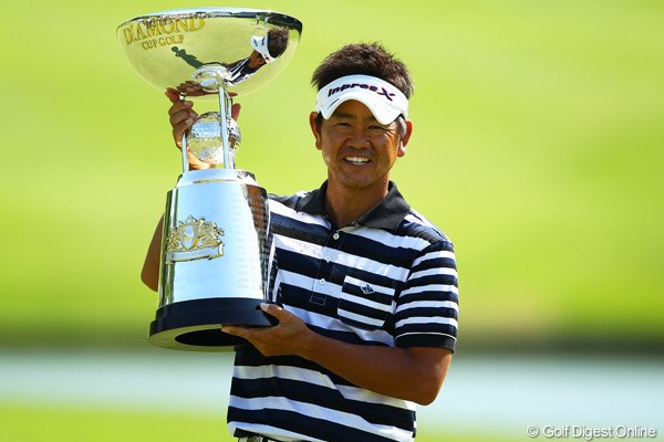 2012年 ダイヤモンドカップゴルフ 最終日 藤田寛之 後半は苦しんだが、終わってみれば2位に3打差。今季2勝目を手にした藤田寛之