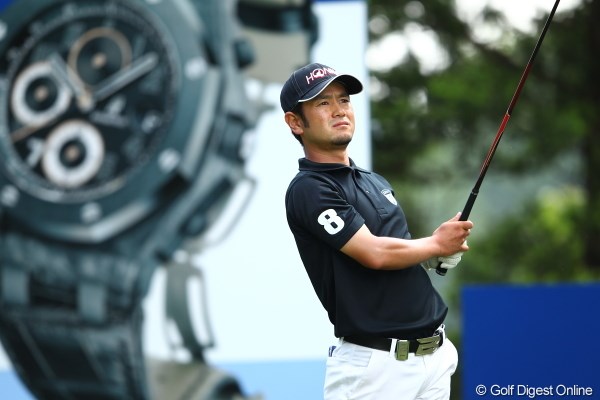2012年 日本ゴルフツアー選手権 Citibank Cup Shishido Hills 最終日 上平栄道 小柄な上平プロと並ぶと腕時計もこんなに大きく！？…なわけないか。