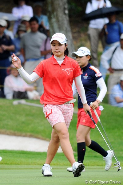 2012年 サントリーレディスオープンゴルフトーナメント 2日目 比嘉真美子