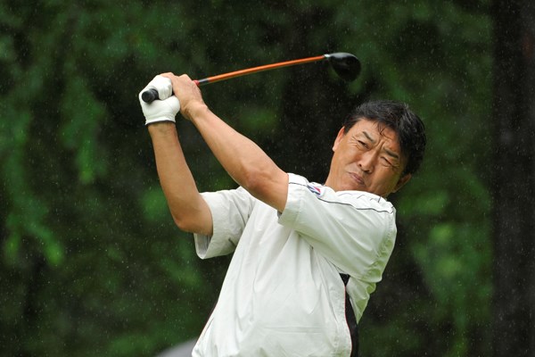 2012年 スターツシニアゴルフトーナメント  2日目 羽川豊 パットに苦戦し「79」を叩いて10位タイに後退の羽川豊※画像提供：日本プロゴルフ協会