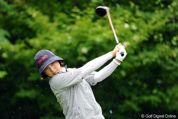 2012年 日医工女子オープンゴルフトーナメント 最終日 全美貞 雨にも負けず、風にも負けず。最後まで崩れる気配を見せなかった