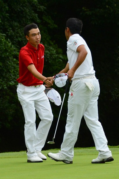 2012年 日本アマチュアゴルフ選手権競技 3日目 小西健太＆松山英樹 マッチプレー2回戦で、優勝候補の松山英樹を破る金星を挙げた小西健太（写真提供：JGA）