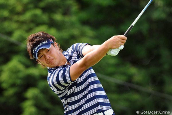 2012年 長嶋茂雄 INVITATIONAL セガサミーカップゴルフトーナメント 初日 永野竜太郎 首位から2打差の単独3位と午前中のスタートで好発進を決めた永野竜太郎。