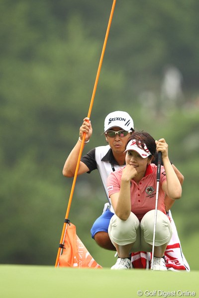 2012年 スタンレーレディスゴルフトーナメント 2日目 森田理香子 今週は強力な助っ人キャディ、見たことある人も多いと思います