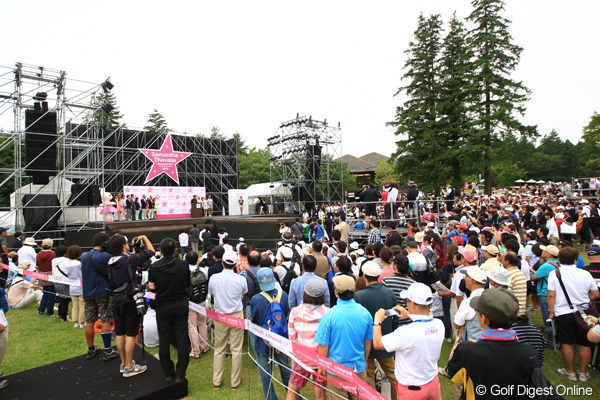 2012年 サマンサタバサ ガールズコレクション・レディーストーナメント 最終日 表彰式
