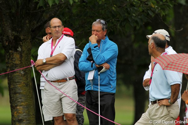 2012年 エビアンマスターズ 3日目 ビクター・ガルシア セルジオ・ガルシアの父ビクターは、いつでもどこでもゴルフクラブを持ち歩く。かカロッタのラウンドについて歩いていた