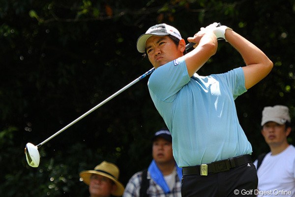 2012年 関西オープンゴルフ選手権競技 初日 武藤俊憲 海外のタフなセッティングは、プレーヤーの心身を成長させてくれるようです。単独首位発進の武藤俊憲
