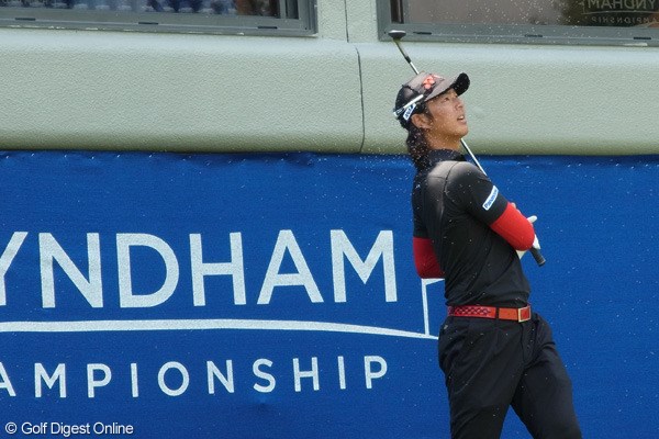2012年 ウィンダム選手権 初日 石川遼 18番のグリーン周りでロブショットを試みた石川遼。