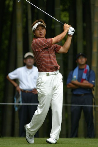 2003年 日本ゴルフツアー選手権 初日 宮本勝昌 1イーグル、3バーディ首位に立った宮本勝昌
