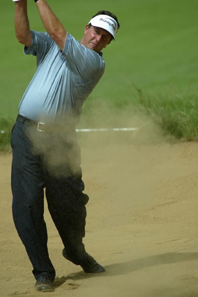 2003年 サントリーオープンゴルフトーナメント 初日 フィル・ミケルソン 4バーディ、4ボギーで23位スタートになったP.ミケルソン