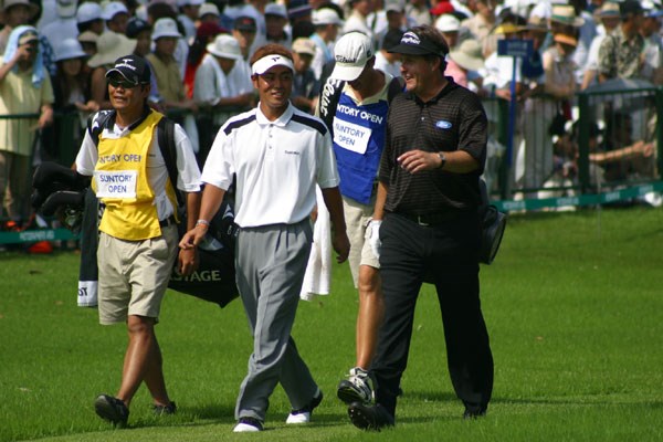 2003年 サントリーオープンゴルフトーナメント 最終日 フィル・ミケルソン 順位は今ひとつ。でも飛距離はずば抜けていたミケルソン