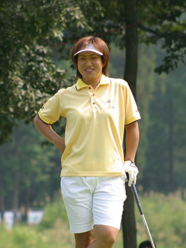 2003年 日本女子プロゴルフ選手権大会コニカミノルタ杯 初日 大場美智恵 7時20分のトップスタートで首位に立った大場美智恵