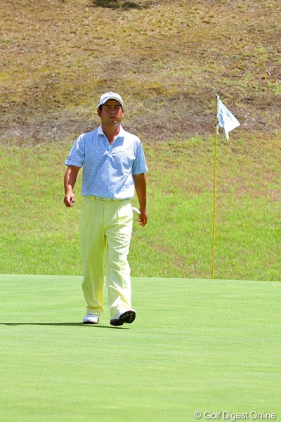 2012年 関西オープンゴルフ選手権競技 最終日 池田勇太 ショートパットを外す場面が多かった池田勇太。憮然・・・