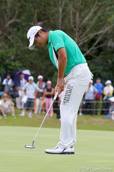 2012年 関西オープンゴルフ選手権競技 最終日 武藤俊憲 今週から替えたグリップもフィット。今季初勝利を手にした武藤俊憲