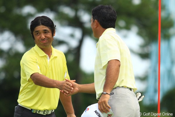2012年 VanaH杯KBCオーガスタゴルフトーナメント 2日目 伊澤利光 今週は「King of Swing」健在です。久しぶりに伊澤さんの優勝見たいですよねぇ。6アンダー20位タイで予選通過です