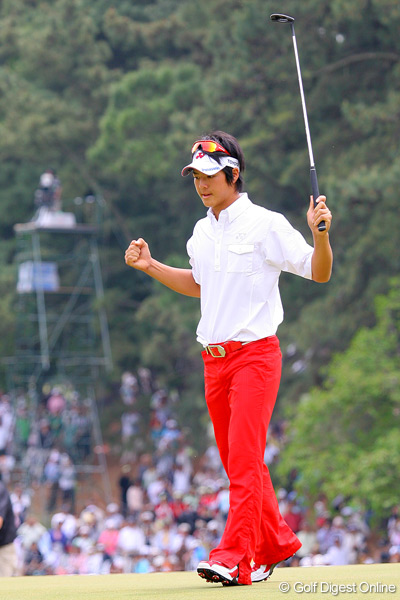 ヨネックスゴルフウェア　石川遼モデル　2012年ダブルジップブルゾン　赤迷彩 ヨネックスゴルフウェア 石川遼モデル 2012年ダブルジップブルゾン 赤