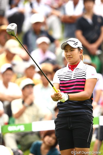 2012年 ゴルフ5レディスプロゴルフトーナメント 2日目 成田美寿々 まだ19歳の成田美寿々。今年シード権を取って、来年ファイナルからのプロテスト受験を目論んでいる