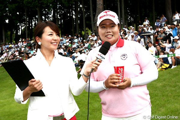 2012年 ゴルフ5レディスプロゴルフトーナメント 最終日 アン・ソンジュ 笑顔の優勝インタビュー
