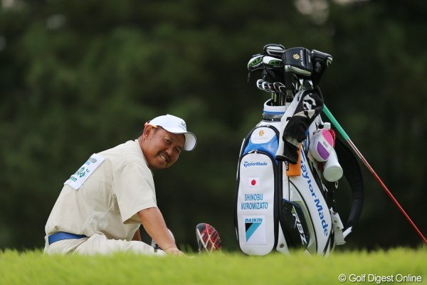 2012年 日本女子プロゴルフ選手権大会コニカミノルタ杯 2日目  グッチさん ハーフ2時間以内で回れっていうから走るの大変なんだよねー。
