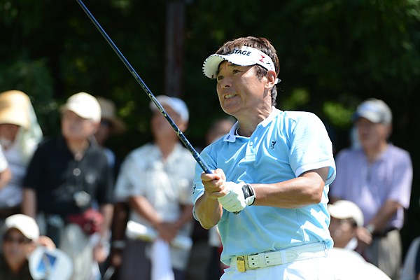 2012年 コマツオープン 2日目 尾崎直道 「優勝争いを意識しなければ、楽しいゴルフができると思う」と尾崎。明日の最終日は今季2勝目に挑む