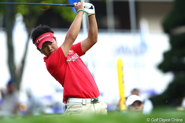 2012年 ANAオープンゴルフトーナメント 初日 伊藤誠道 今年も「ANAオープン」の主役の一人になりそうな伊藤誠道。首位と3打差でスタート。