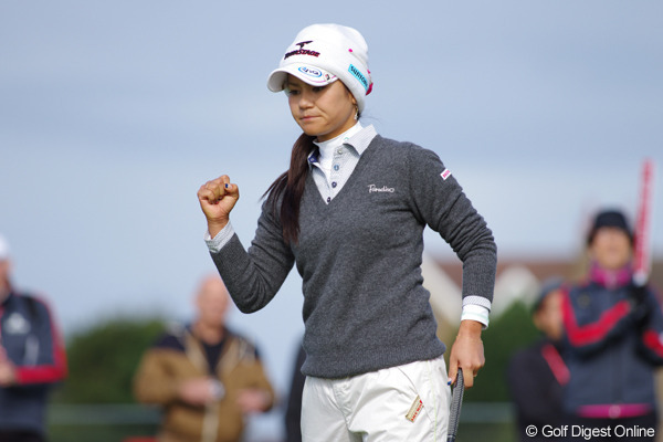 藍、「手応えが大きい」3位タイ発進に笑顔