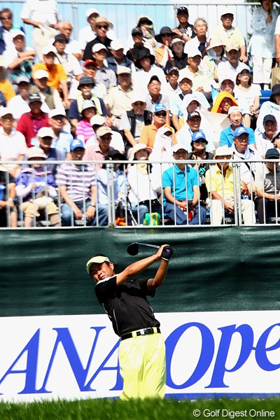 2012年 ANAオープンゴルフトーナメント 2日目 池田勇太 1番Tからスタートする若大将。スコアを1つしか伸ばせず5アンダー