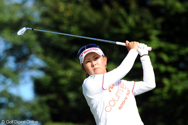佐伯が2位タイに浮上！ 全美貞は今季4勝目に王手