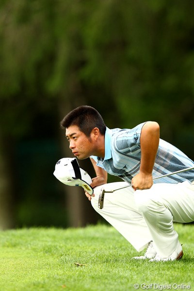 2012年 ANAオープンゴルフトーナメント 最終日 池田勇太 帽子を取ってライン読み
