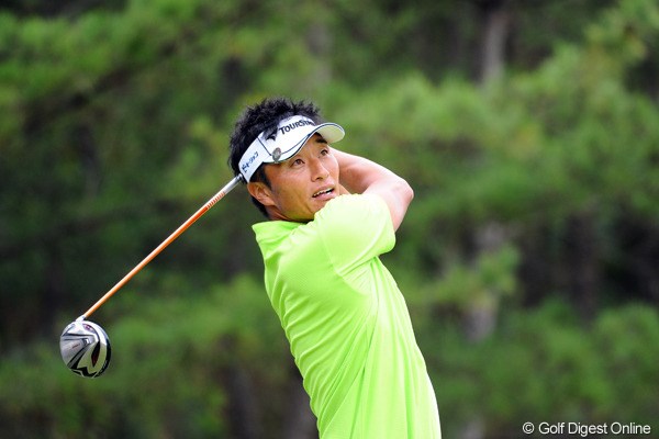 2012年 アジアパシフィックオープンゴルフチャンピオンシップ パナソニックオープン 初日 宮本勝昌 昨日、藤田君にみっちりとレッスンを受けた甲斐があって（？）、7バーディ、ノーボギーの完璧ゴルフで絶好のスタートを切りました。2位T