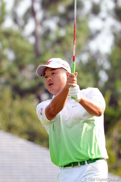 2012年 アジアパシフィックオープンゴルフチャンピオンシップ パナソニックオープン 初日 小田孔明 やっぱりコーメーちゃんが神戸・三宮からコースに通う時の強さは本物ですワ。8バーディですもん！2位T