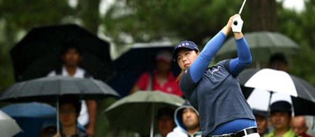 異色ゴルファー 金田愛子が初の首位 国内女子ツアー Lpga Gdo ゴルフダイジェスト オンライン 異色ゴルファー 金田愛子が初の首位 国内女子ツアー Lpga Gdo ゴルフダイジェスト オンライン