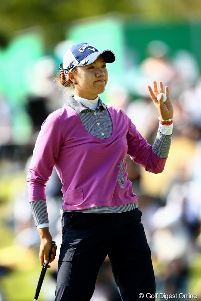 2012年 ミヤギテレビ杯ダンロップ女子オープンゴルフトーナメント 2日目 リ・エスド コースレコードタイの「64」をマーク。ツアー初勝利をかけて1打差からの逆転を狙う