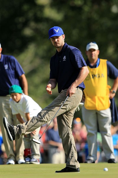 大会ホストのティンバーレイクは大のゴルフ好きと知られ、ゴルフイベントには引っ張りだこだ。※2012年「ライダー・カップ」キャプテン＆セレブリティスクランブル（David Cannon/Getty Images）