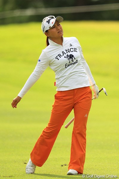 2012年 日本女子オープンゴルフ選手権競技  初日 横峯さくら スイング修正中の状態でメジャーセッティングは厳しいか。70位タイと出遅れた横峯さくら