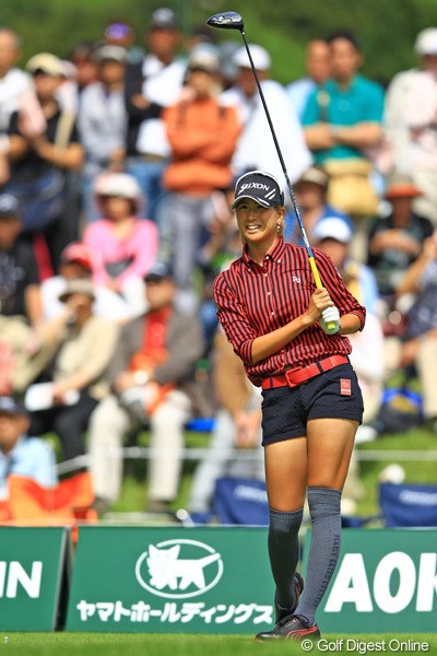 2012年 日本女子オープンゴルフ選手権競技 初日 木戸愛 まぁそれにしても木戸ちゃんは、どんなウェアも似合いますなぁ。