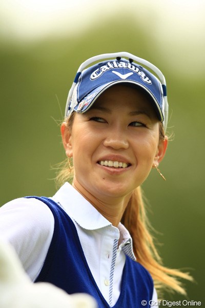 2012年 日本女子オープンゴルフ選手権競技 初日 上田桃子 今日も「桃ちゃんスマイル」で。
