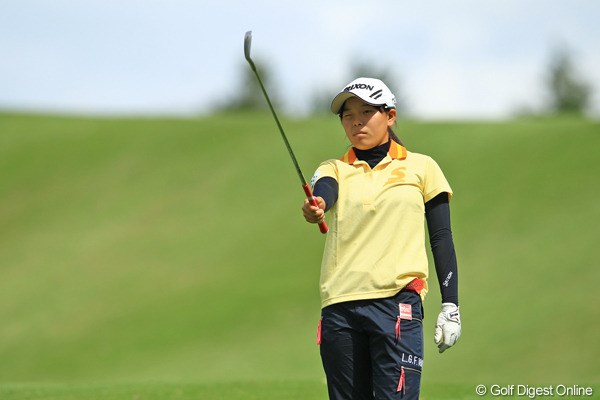 2012年 日本女子オープンゴルフ選手権競技 初日 勝みなみ 14歳の中学2年生、勝みなみが12位発進。予選突破を果たせば大会最年少記録を塗り替える