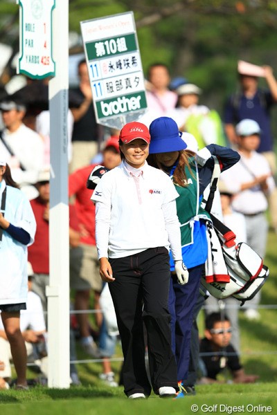 2012年 日本女子オープンゴルフ選手権競技 最終日 永峰咲希 プレーオフ3ホール目で篠原真里亜を破り、ローアマタイトルを獲得した永峰咲希