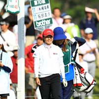 プレーオフ3ホール目で篠原真里亜を破り、ローアマタイトルを獲得した永峰咲希 2012年 日本女子オープンゴルフ選手権競技 最終日 永峰咲希