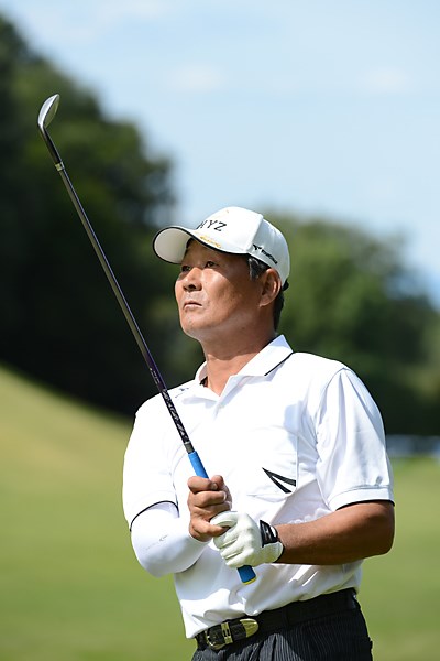 2012年 日本プロゴルフシニア選手権大会  2日目 飯合肇 通算5アンダー単独2位に浮上してきた飯合肇 ※画像提供：日本プロゴルフ協会