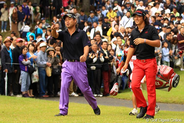 2012年 キヤノンオープン 最終日 池田勇太＆石川遼 思うようなゴルフが出来ず塞ぎ込む遼くんを、勇太が鼓舞するかのような場面も見られました。