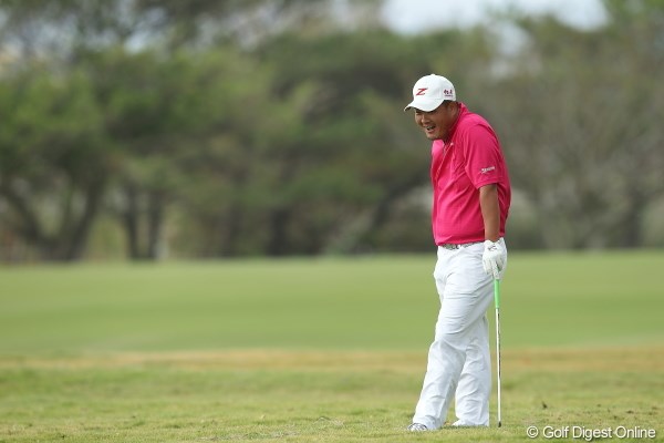 2012年 日本オープンゴルフ選手権競技 初日 小田孔明 セカンドショットがラフからマンチョロ！・・・もう笑うしかないよね。