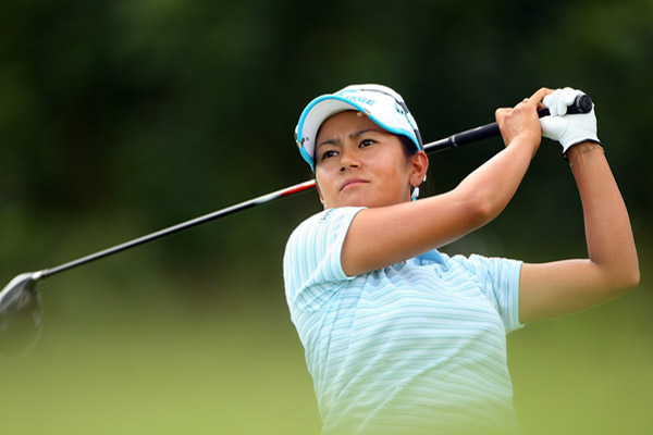 我慢の藍、2日目を終え首位と2打差の5位タイ