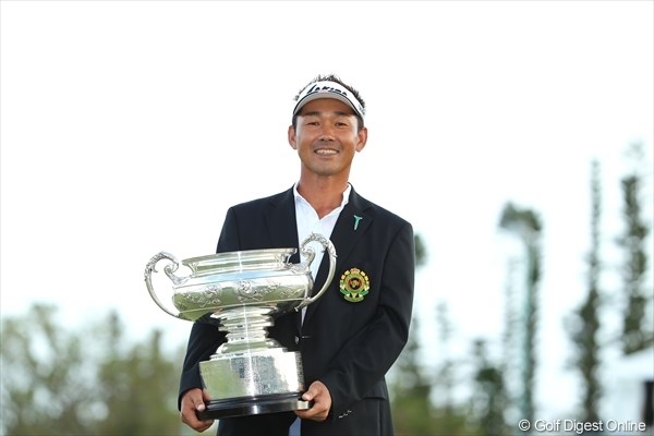 日本オープンゴルフ選手権／久保谷健一 日本オープン初優勝を飾った久保谷健一。6打差の逆転は、最多差タイ記録に並ぶ。