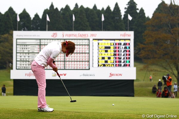 2012年 富士通レディース 最終日  穴井詩