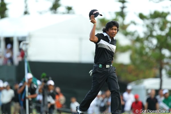 2012年 日本オープンゴルフ選手権競技 最終日 ジュビック・パグンサン 帽子脱ぐと意外とかわいいじゃないか。