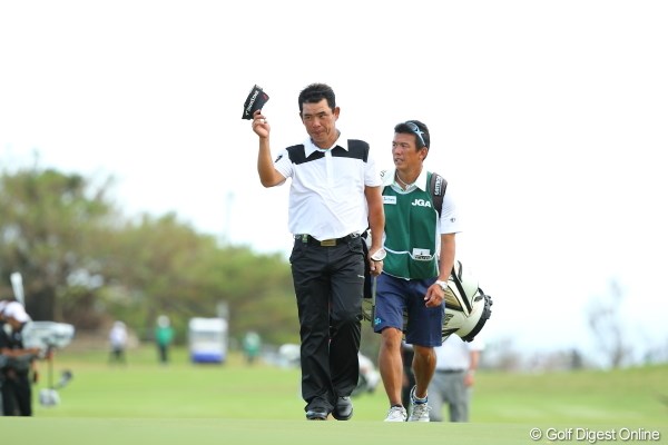 2012年 日本オープンゴルフ選手権競技 最終日 平塚哲二 来年こそトップのまま18番グリーンに上がってね。