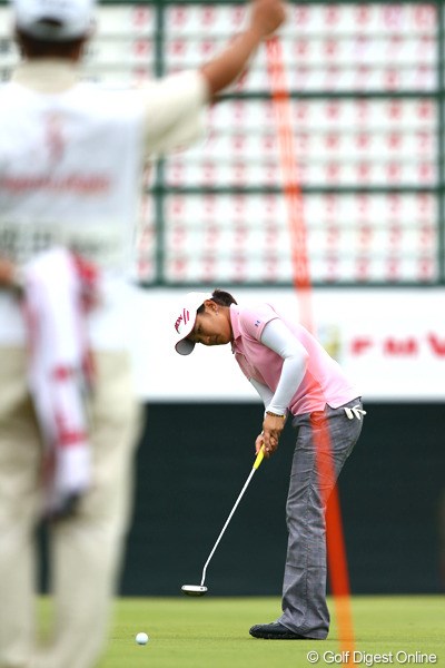 2012年 富士通レディース 最終日 成田美寿々
