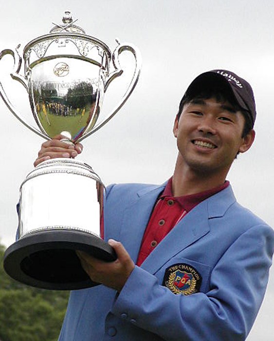 5年ぶりに優勝した久保谷 2002年 日本プロゴルフ選手権大会 最終日 久保谷健一